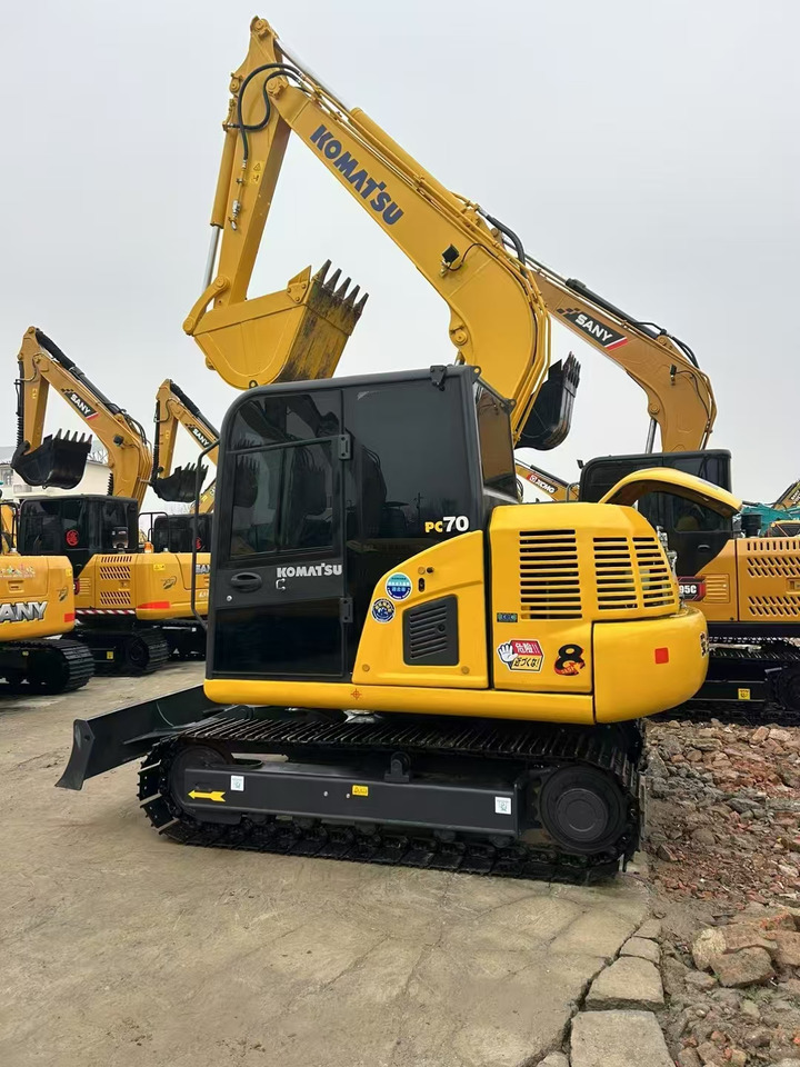 KOMATSU PC70 - Гусеничный экскаватор: фото 4 KOMATSU PC70 - Гусеничный экскаватор: фото 4