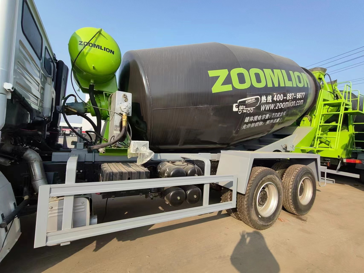 SINOTRUK HOWO 371 CLICK HERE FOR DISCOUNT - Автобетоносмеситель: фото 3 SINOTRUK HOWO 371 CLICK HERE FOR DISCOUNT - Автобетоносмеситель: фото 3