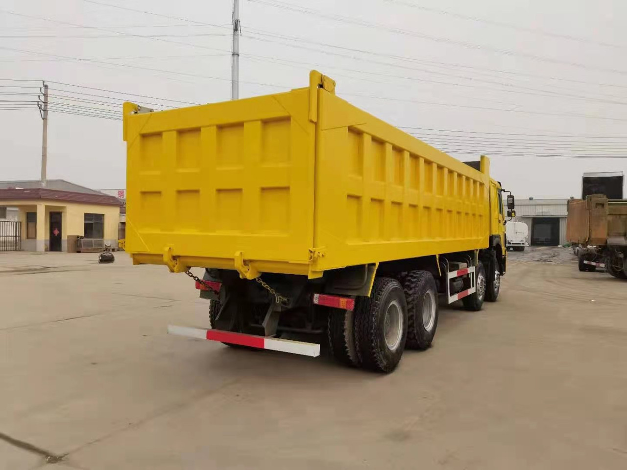 SINOTRUK HOWO 375 8X4 CLICK HERE FOR DISCOUNT - Самосвал: фото 4 SINOTRUK HOWO 375 8X4 CLICK HERE FOR DISCOUNT - Самосвал: фото 4