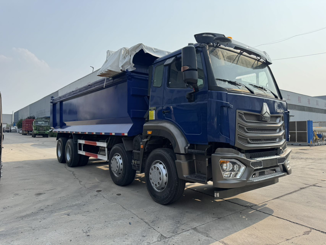 SINOTRUK HOWO Dump Truck 8x4 Click for Discount - Самосвал: фото 2 SINOTRUK HOWO Dump Truck 8x4 Click for Discount - Самосвал: фото 2