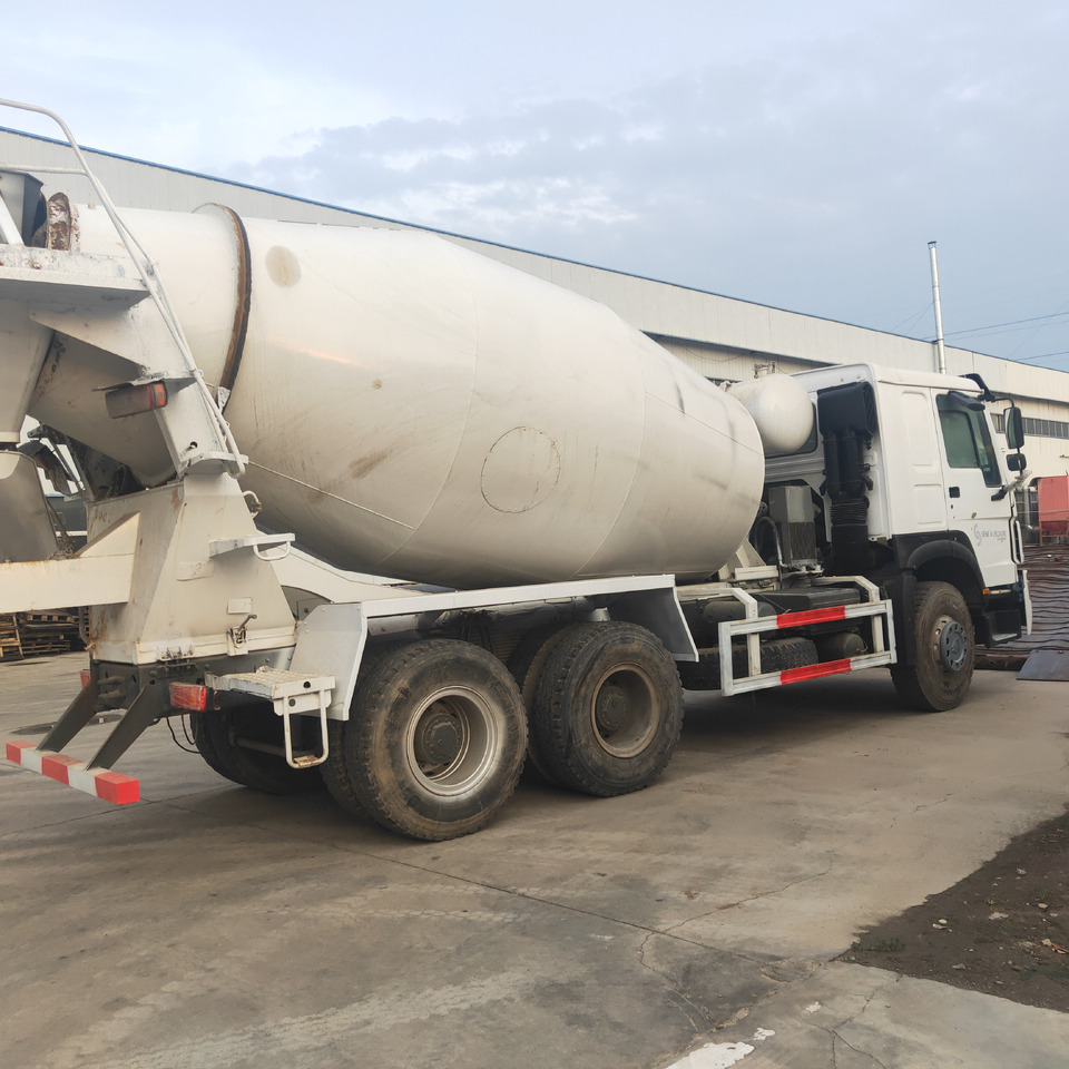 SINOTRUK HOWO - Бетономешалка: фото 5 SINOTRUK HOWO - Бетономешалка: фото 5