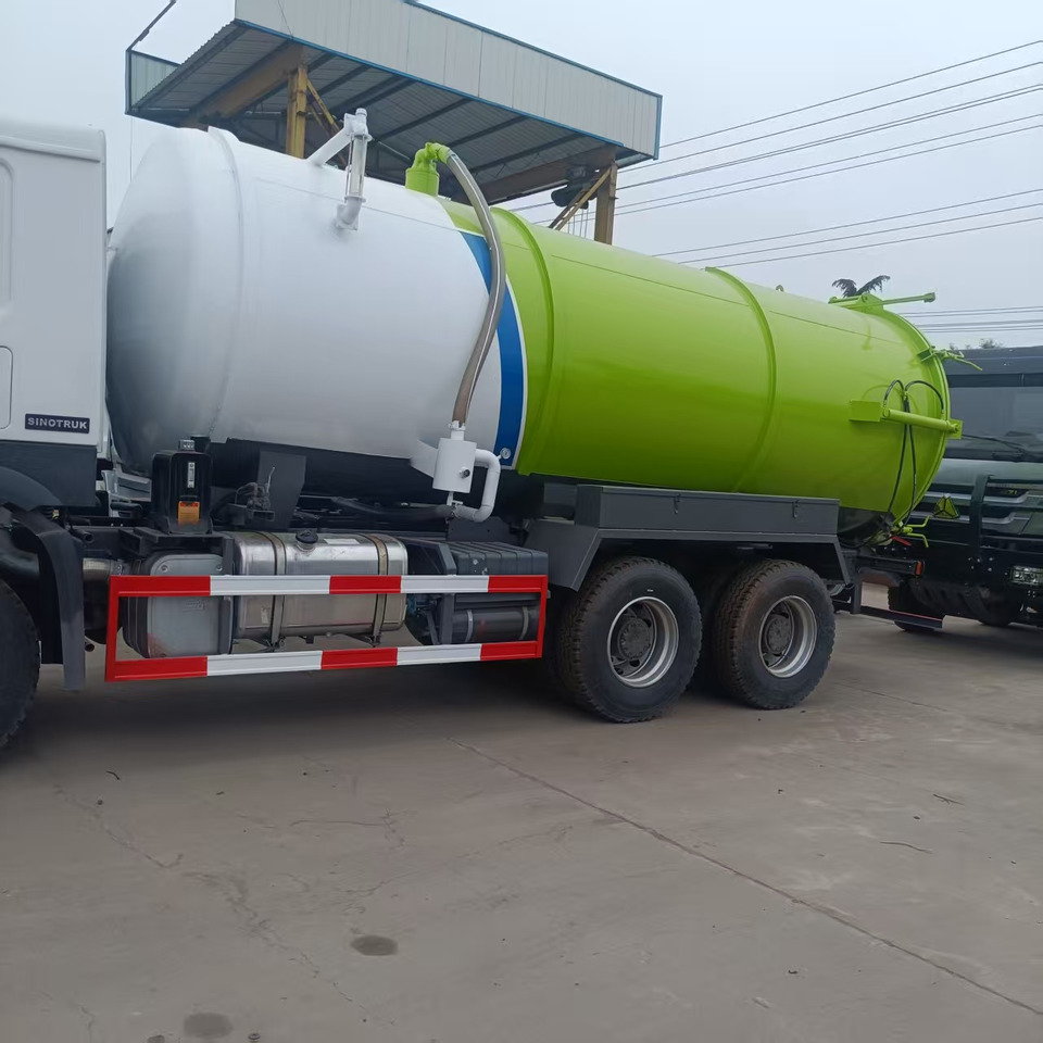 Sinotruk Howo Howo 6x4 Large Vacuum Suction Truck - Ассенизатор: фото 2 Sinotruk Howo Howo 6x4 Large Vacuum Suction Truck - Ассенизатор: фото 2