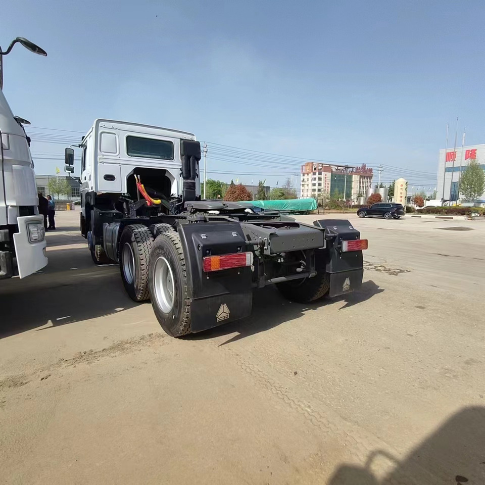 SINOTRUK HOWO 375 CLICK HERE FOR DISCOUNT - Тягач: фото 4 SINOTRUK HOWO 375 CLICK HERE FOR DISCOUNT - Тягач: фото 4