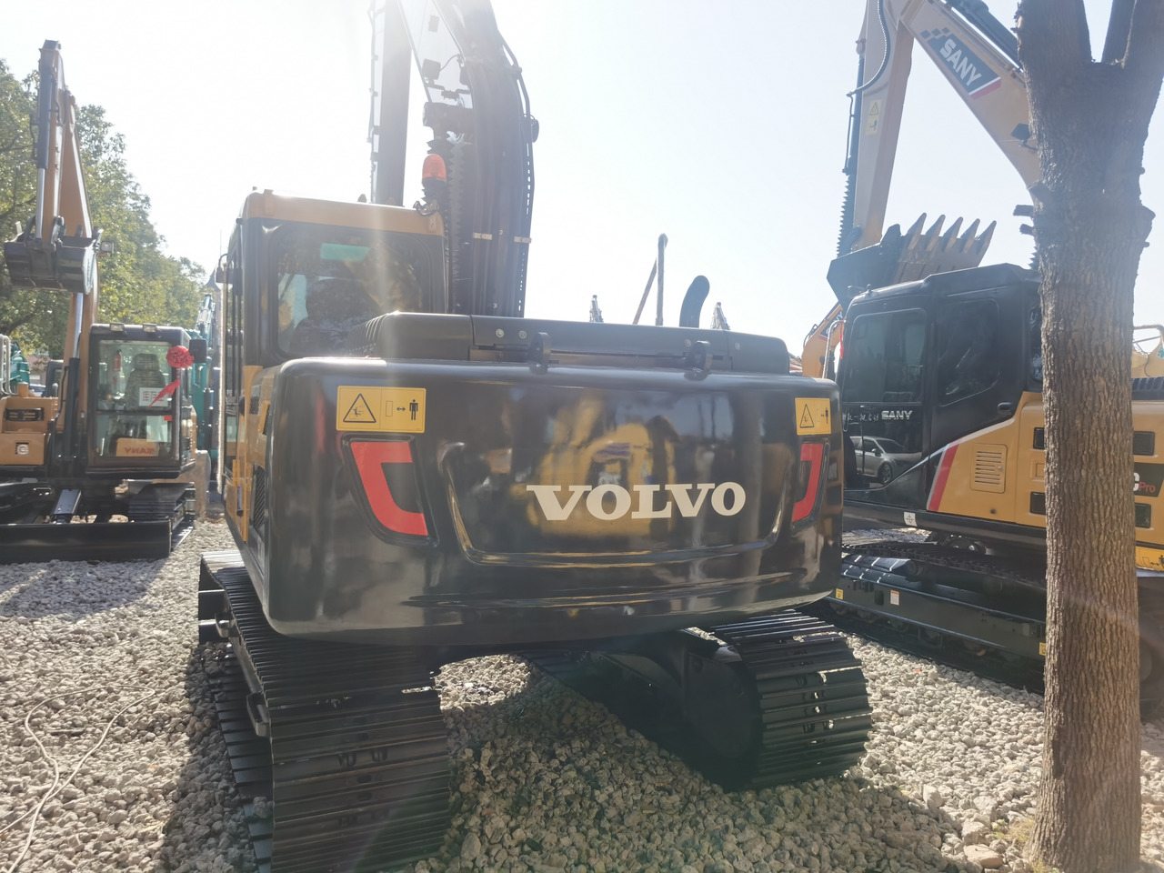 VOLVO EC140DL - Гусеничный экскаватор: фото 5 VOLVO EC140DL - Гусеничный экскаватор: фото 5