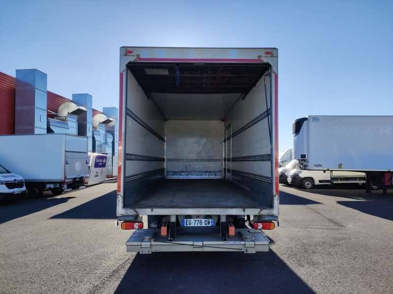 Camion Porteur 12 TONNES 210 CV HAYON PORTE RELEVANTE - Грузовик с закрытым кузовом: фото 5 Camion Porteur 12 TONNES 210 CV HAYON PORTE RELEVANTE - Грузовик с закрытым кузовом: фото 5