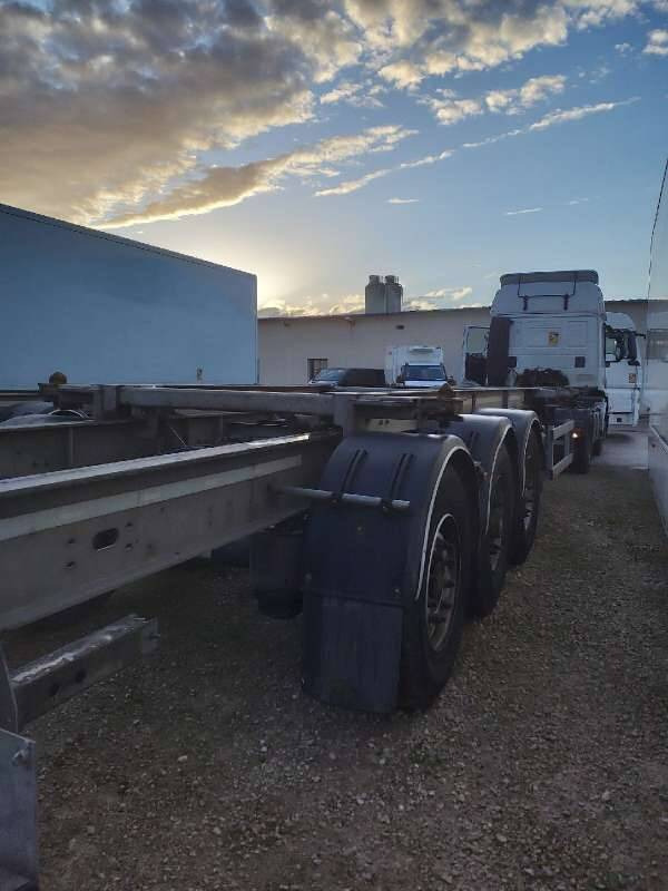 Semi-remorque 3 Essieux 38 TONNES CHARIOT COULISSANT - Полуприцеп-контейнеровоз/ Сменный кузов: фото 3 Semi-remorque 3 Essieux 38 TONNES CHARIOT COULISSANT - Полуприцеп-контейнеровоз/ Сменный кузов: фото 3