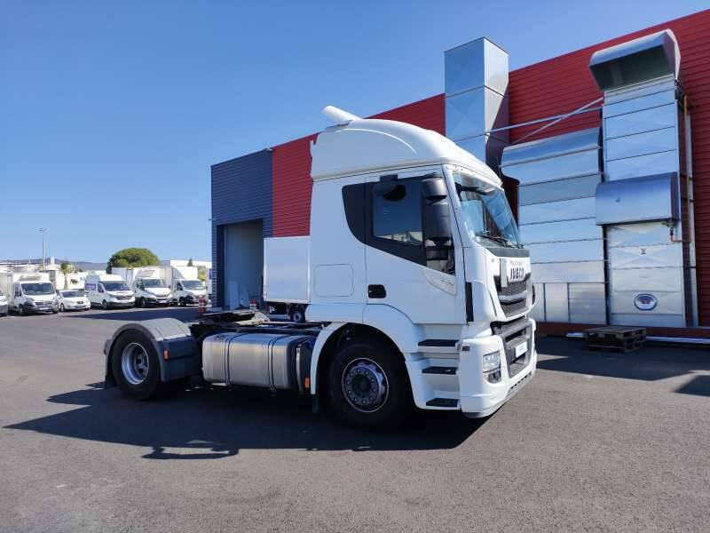 Tracteur 19 TONNES 360 CV 1 COUCHETTE - Тягач: фото 1 Tracteur 19 TONNES 360 CV 1 COUCHETTE - Тягач: фото 1