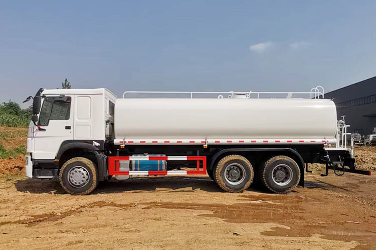 Howo Water Tanker Truck for Sale in Guyana - Грузовик-цистерна: фото 2 Howo Water Tanker Truck for Sale in Guyana - Грузовик-цистерна: фото 2