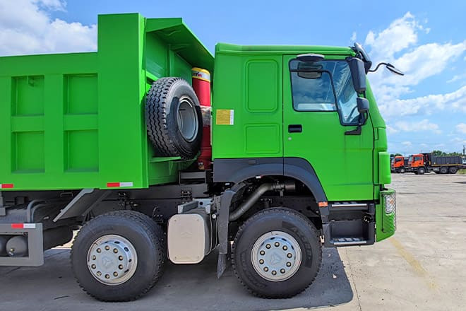 SINOTRUK Sinotruk Howo 8x4 Dump Truck for Sale Near Me in Ghana - Самосвал: фото 3 SINOTRUK Sinotruk Howo 8x4 Dump Truck for Sale Near Me in Ghana - Самосвал: фото 3