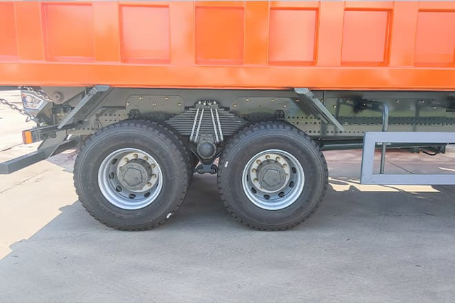 SINOTRUK Sinotruk Howo 8x4 Tipper Trucks for Sale in Ghana - Самосвал: фото 4 SINOTRUK Sinotruk Howo 8x4 Tipper Trucks for Sale in Ghana - Самосвал: фото 4