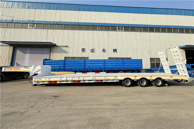 TITAN 3 Axle 80 Ton Lowbed Semi Trailer for Sale In Philippines - Низкорамный полуприцеп: фото 3 TITAN 3 Axle 80 Ton Lowbed Semi Trailer for Sale In Philippines - Низкорамный полуприцеп: фото 3