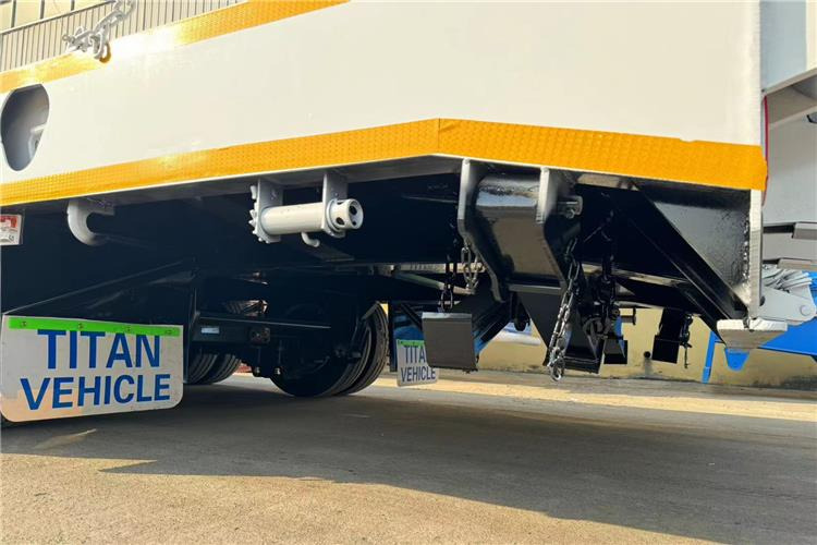 TITAN 3 Axle 80 Ton Lowbed Semi Trailer for Sale In Philippines - Низкорамный полуприцеп: фото 4 TITAN 3 Axle 80 Ton Lowbed Semi Trailer for Sale In Philippines - Низкорамный полуприцеп: фото 4
