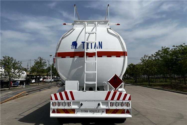 TITAN 3 Axle Fuel Tanker Trailer with 40000 Liters Capacity for Sale In Nigeria - Полуприцеп-цистерна: фото 2 TITAN 3 Axle Fuel Tanker Trailer with 40000 Liters Capacity for Sale In Nigeria - Полуприцеп-цистерна: фото 2