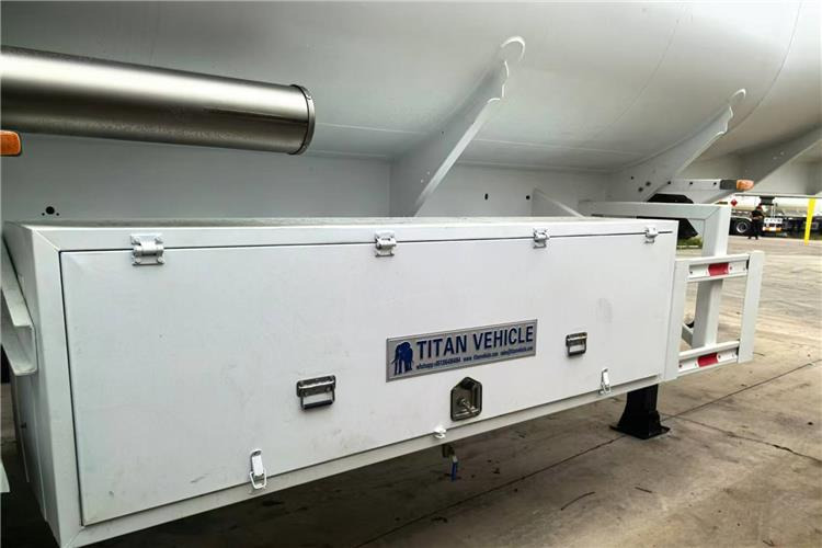 TITAN 4 Axle Fuel Tanker Trailer for Sale In Guyana - Полуприцеп-цистерна: фото 4 TITAN 4 Axle Fuel Tanker Trailer for Sale In Guyana - Полуприцеп-цистерна: фото 4