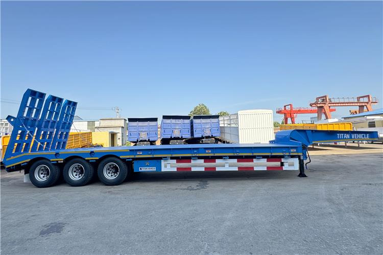 TITAN Tri Axle 80 Ton Low Loader Semi Trailer for Sale In Benin - Низкорамный полуприцеп: фото 4 TITAN Tri Axle 80 Ton Low Loader Semi Trailer for Sale In Benin - Низкорамный полуприцеп: фото 4