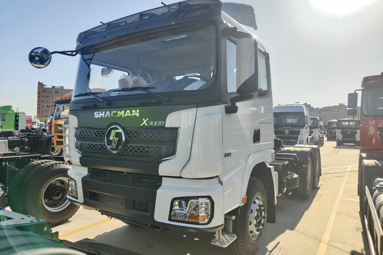 SHACMAN Shacman X3000 Truck Head for Sale in Malawi - Тягач: фото 2 SHACMAN Shacman X3000 Truck Head for Sale in Malawi - Тягач: фото 2