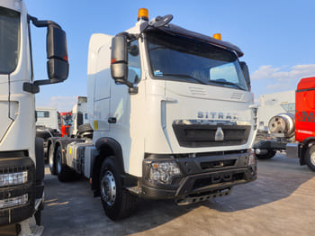 SINOTRUK 6x4 Howo Trucks for Sale in Nigeria - Тягач: фото 2 SINOTRUK 6x4 Howo Trucks for Sale in Nigeria - Тягач: фото 2