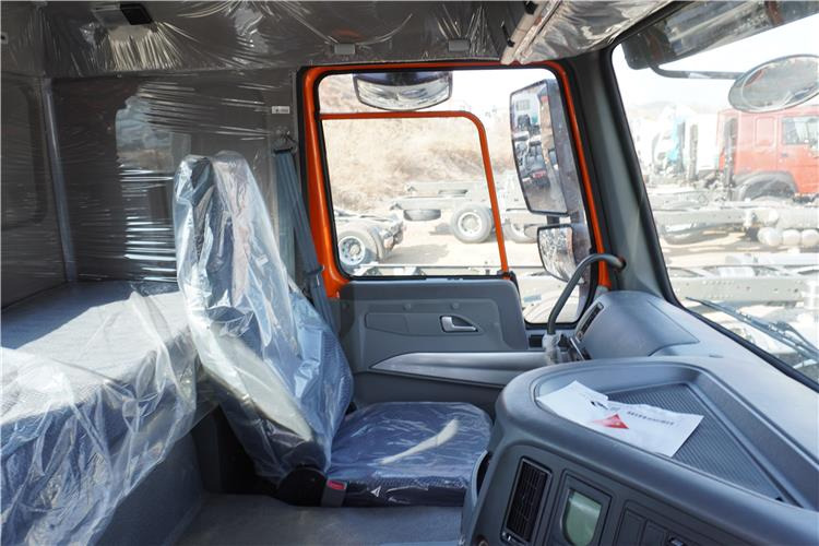 SINOTRUK Howo 371hp 6x4 10 Tires Truck Head for Sale In Jamaica - Тягач: фото 5 SINOTRUK Howo 371hp 6x4 10 Tires Truck Head for Sale In Jamaica - Тягач: фото 5