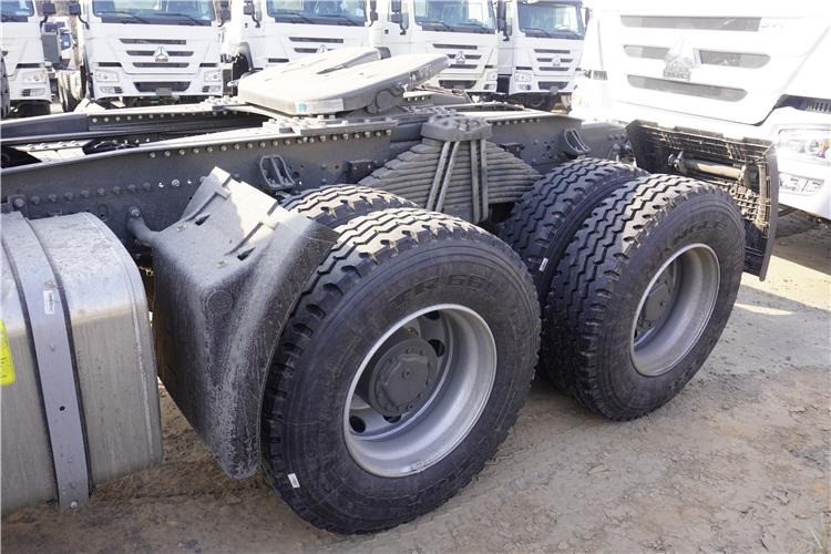 SINOTRUK Howo Truck Head Price 400HP for Sale In Guinea - Тягач: фото 4 SINOTRUK Howo Truck Head Price 400HP for Sale In Guinea - Тягач: фото 4