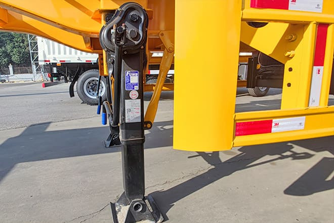 XCMG 40 Ton Sidelifter Container Trailer for Sale in Guyana - Полуприцеп-контейнеровоз/ Сменный кузов: фото 4 XCMG 40 Ton Sidelifter Container Trailer for Sale in Guyana - Полуприцеп-контейнеровоз/ Сменный кузов: фото 4