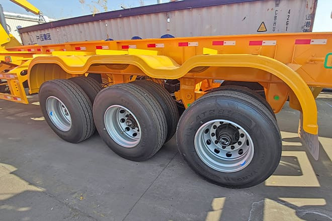 XCMG 40T Container Side Lift Trailer for Sale in Nigeria - Полуприцеп-контейнеровоз/ Сменный кузов: фото 4 XCMG 40T Container Side Lift Trailer for Sale in Nigeria - Полуприцеп-контейнеровоз/ Сменный кузов: фото 4
