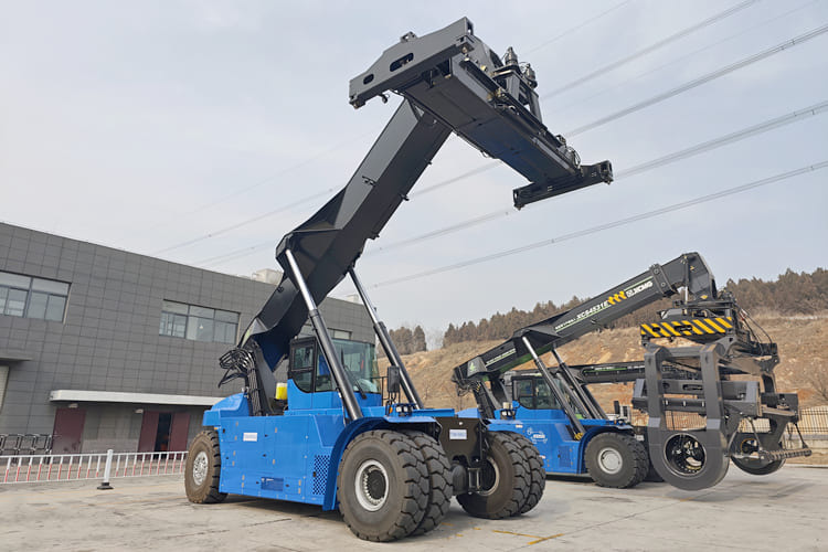 XCMG 45 Ton Container Reach Stacker for Sale - Контейнерный погрузчик: фото 1 XCMG 45 Ton Container Reach Stacker for Sale - Контейнерный погрузчик: фото 1