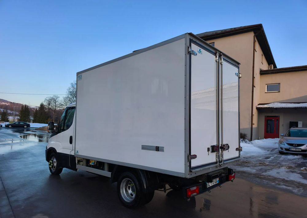 Iveco DAILY 35C13 2,3 HPI RAMA DO ZABUDOWY - Грузовик-шасси: фото 2 Iveco DAILY 35C13 2,3 HPI RAMA DO ZABUDOWY - Грузовик-шасси: фото 2