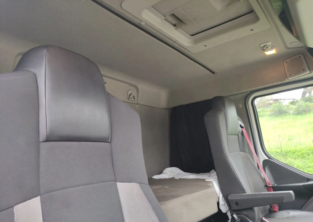 Рефрижератор Renault GAMA D 18.320  chłodnia izoterma 18 palet sypialka: фото 8