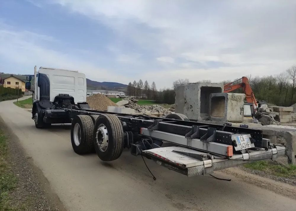 Renault Premium 26.380 Dxi 6x2 rama do zabudowy - Грузовик-шасси: фото 4 Renault Premium 26.380 Dxi 6x2 rama do zabudowy - Грузовик-шасси: фото 4