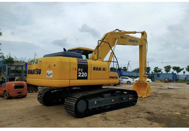 2023 Komatsu PC220-7 - Гусеничный экскаватор: фото 2 2023 Komatsu PC220-7 - Гусеничный экскаватор: фото 2