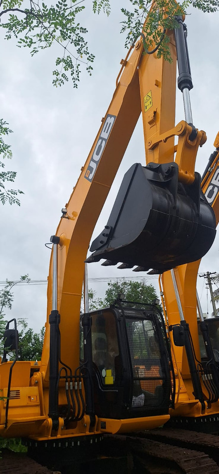 JCB JS 205 - Строительная техника: фото 3 JCB JS 205 - Строительная техника: фото 3