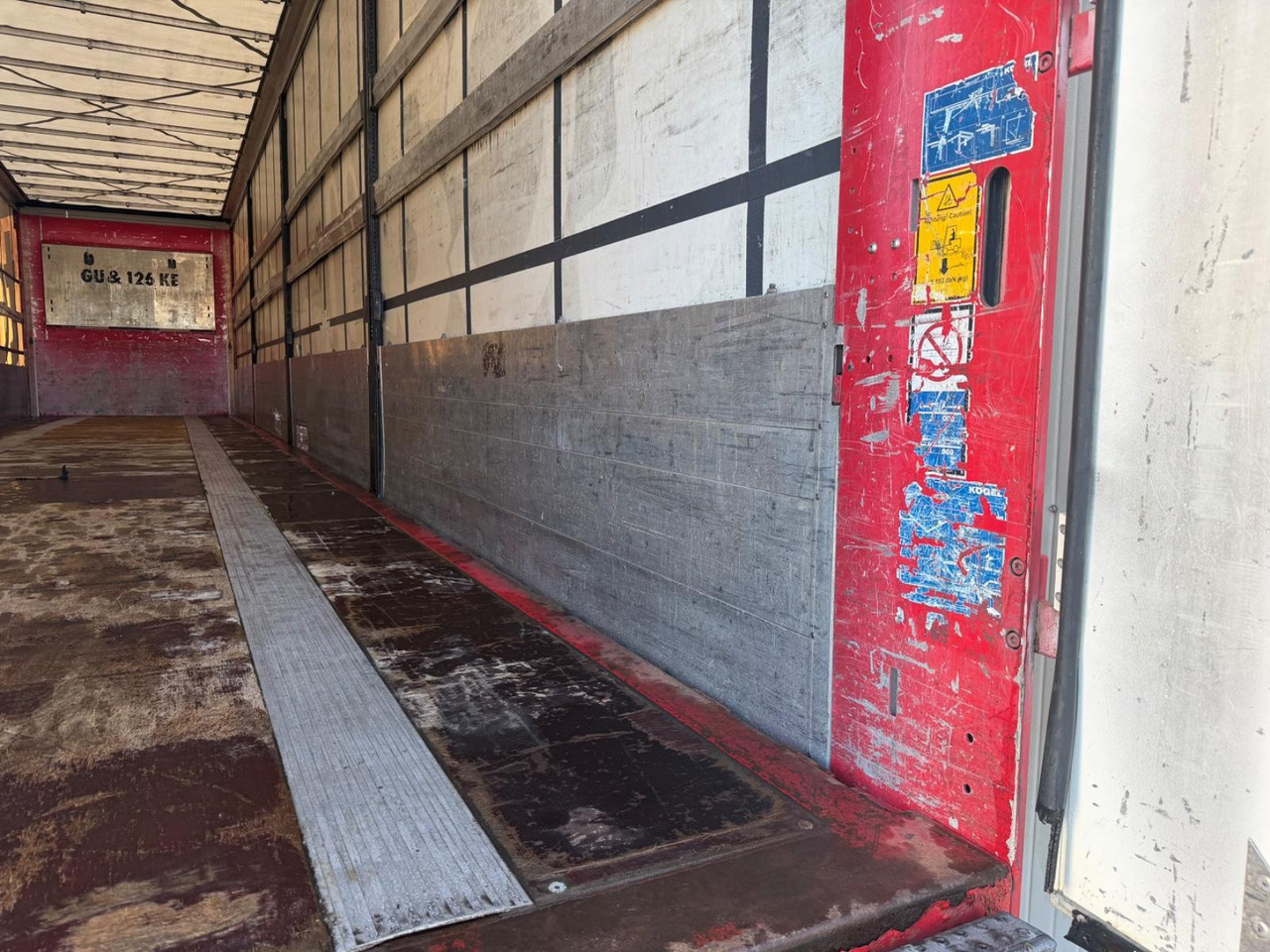 Kögel SN24 Light Bordwand Lift XL-Code SAF - Тентованный полуприцеп: фото 4 Kögel SN24 Light Bordwand Lift XL-Code SAF - Тентованный полуприцеп: фото 4