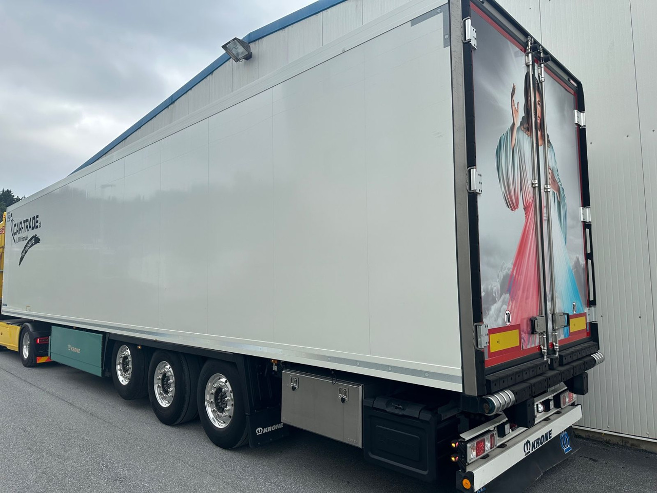 Krone SDR 27 Vector 1550 Doppelstock/Blumenbreit - Полуприцеп-фургон: фото 4 Krone SDR 27 Vector 1550 Doppelstock/Blumenbreit - Полуприцеп-фургон: фото 4