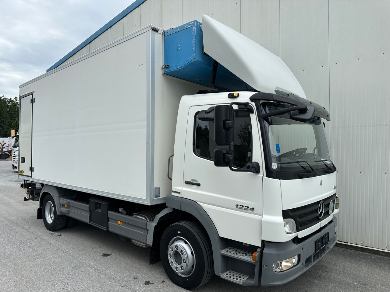 Mercedes-Benz Atego 1224 Automat Klima TK-29C - Рефрижератор: фото 2 Mercedes-Benz Atego 1224 Automat Klima TK-29C - Рефрижератор: фото 2
