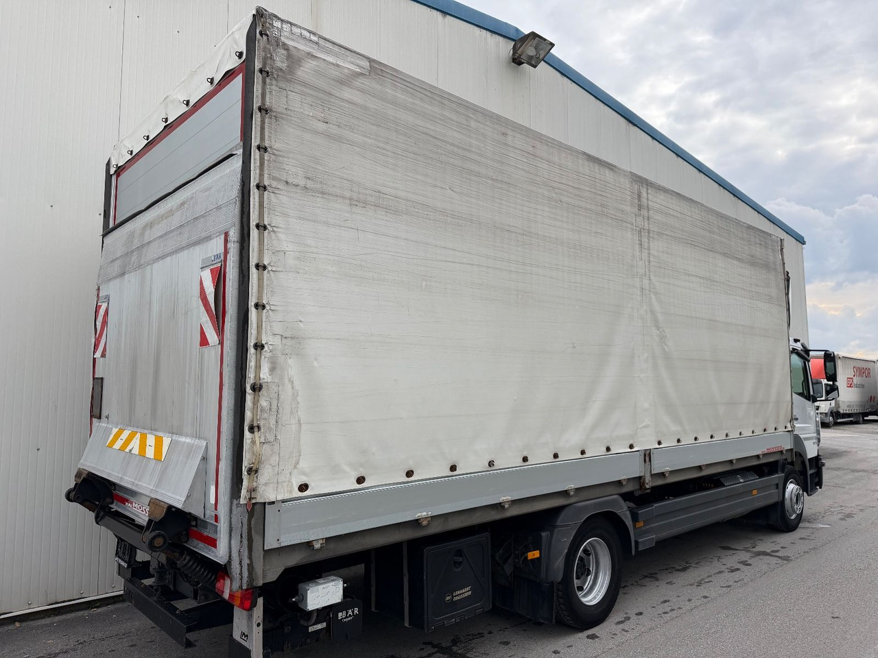 Mercedes-Benz Atego 1524 2T LBW TÜV - Тентованный грузовик: фото 3 Mercedes-Benz Atego 1524 2T LBW TÜV - Тентованный грузовик: фото 3