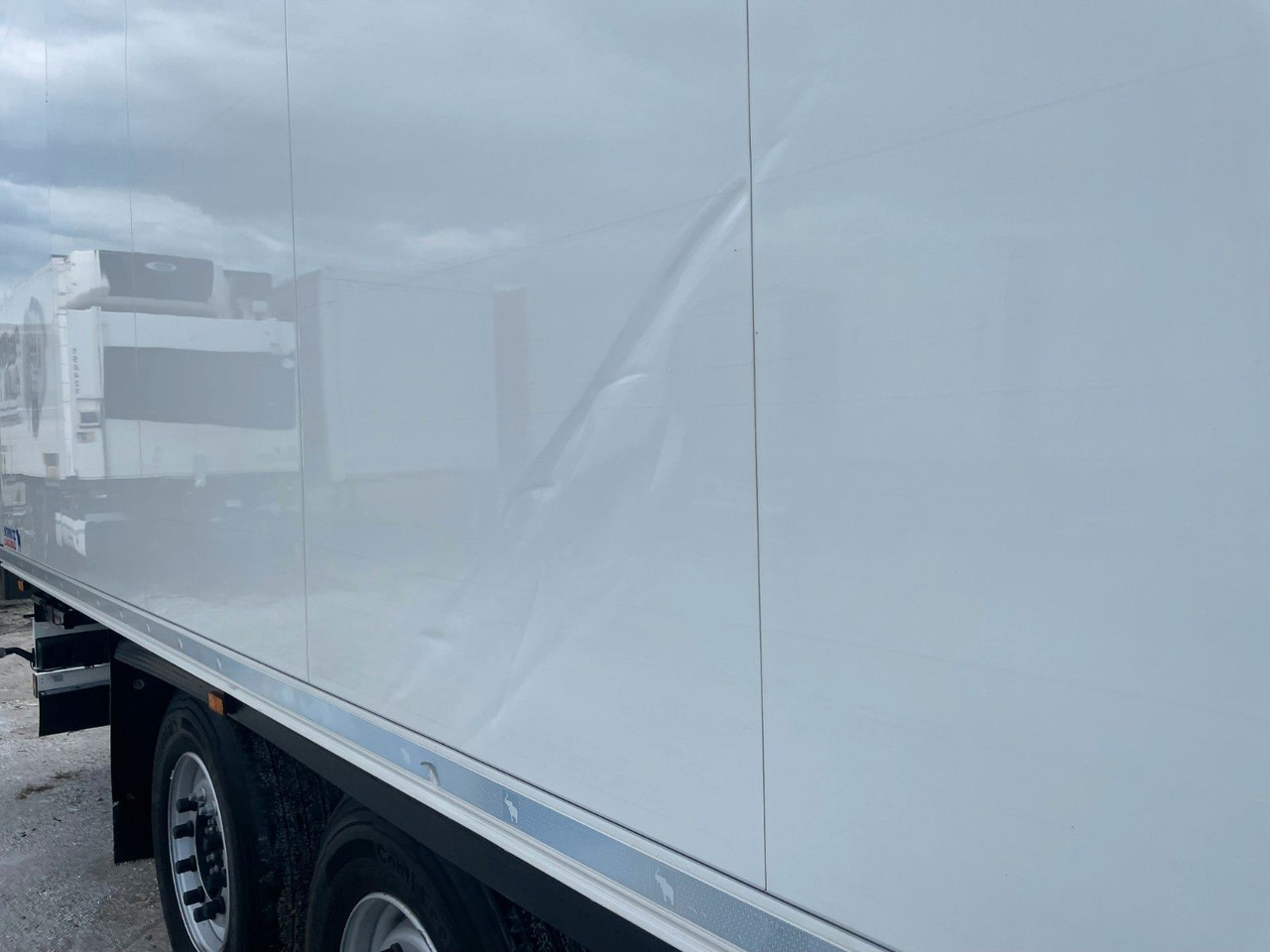 Полуприцеп-фургон Schmitz Cargobull SKO 24  Cool V7    DoppelStock Blumenbreit: фото 7