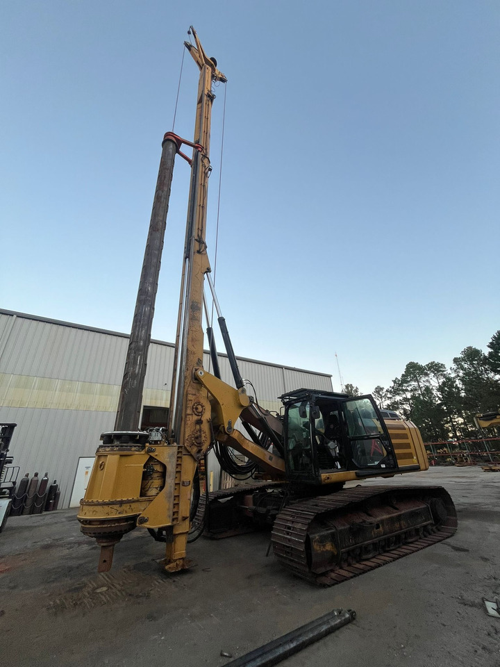 CZM EK200 - Буровая машина: фото 3 CZM EK200 - Буровая машина: фото 3