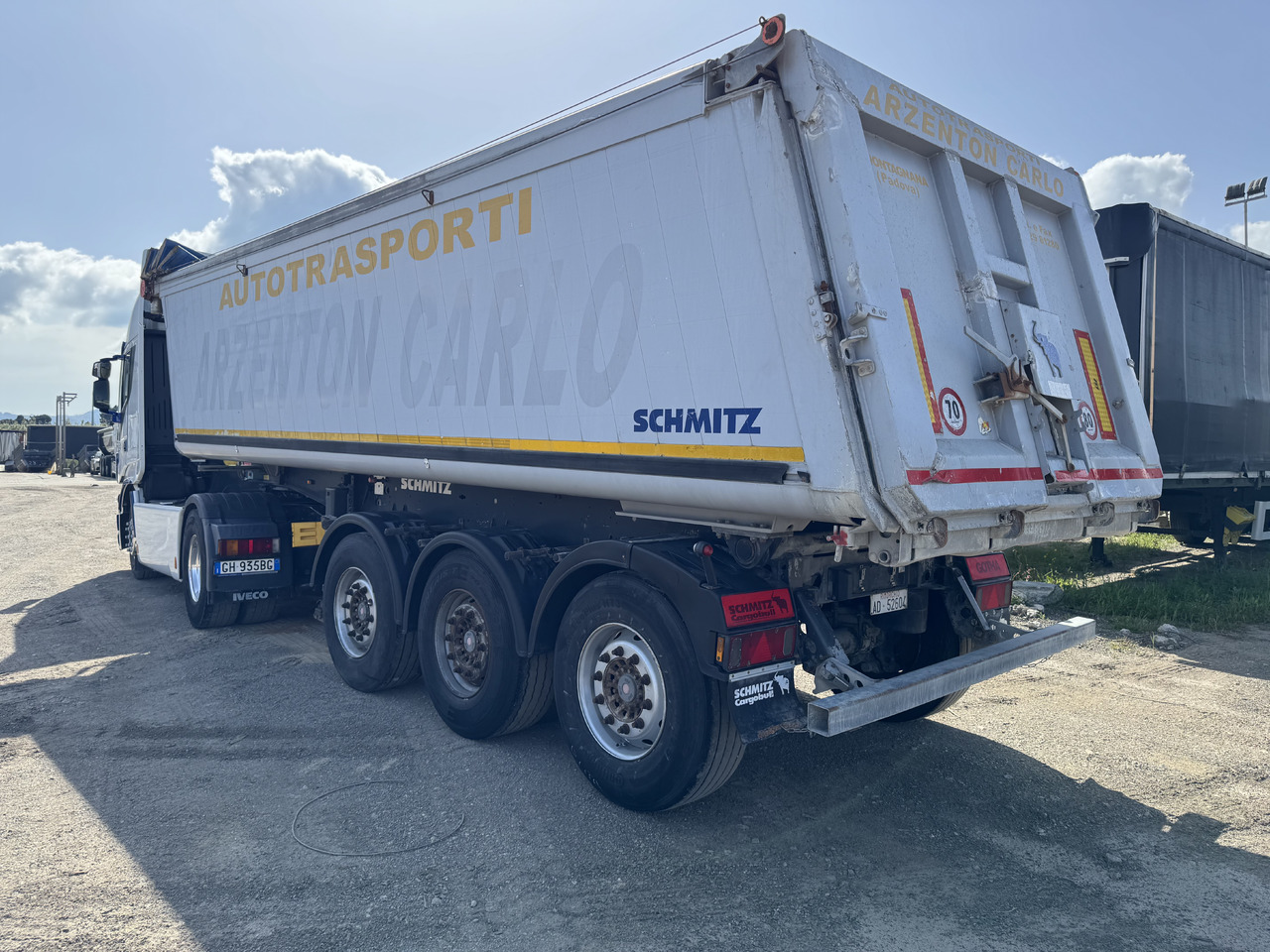 SCHMITZ SR Ribaltabile Post. in Alluminio - Самосвальный полуприцеп: фото 2 SCHMITZ SR Ribaltabile Post. in Alluminio - Самосвальный полуприцеп: фото 2