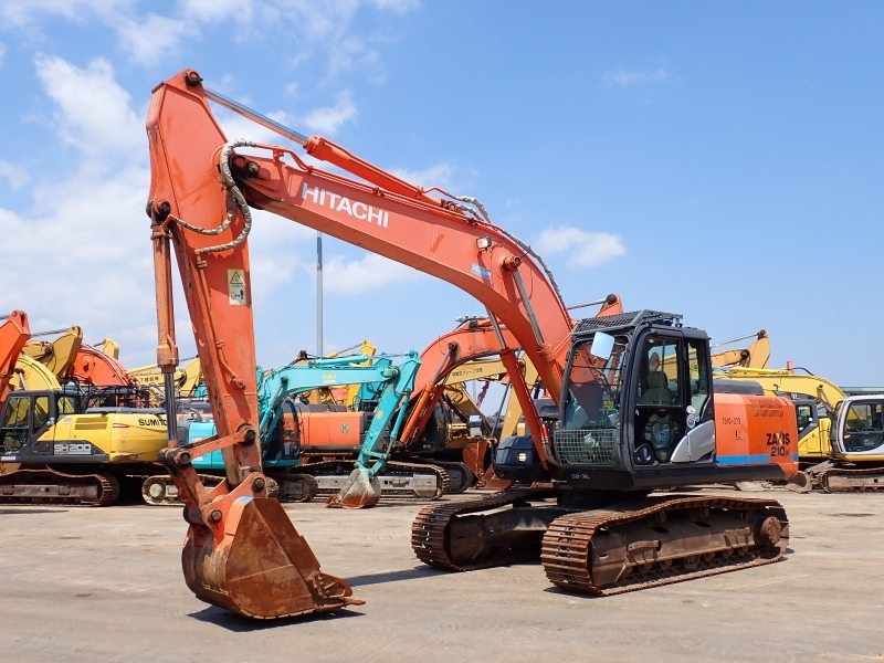 HITACHI ZX210K-5B - Гусеничный экскаватор: фото 1 HITACHI ZX210K-5B - Гусеничный экскаватор: фото 1