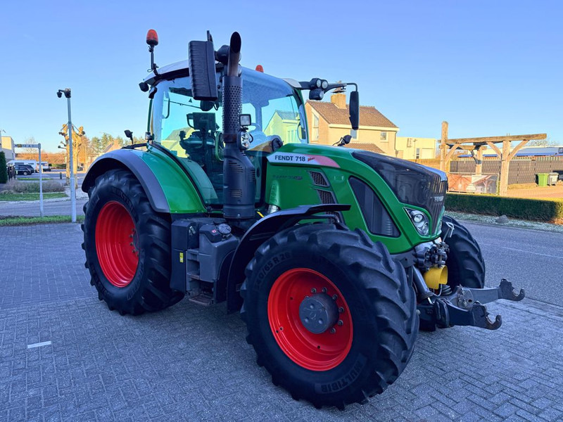 Fendt 718 S4 Profiplus - Трактор: фото 4 Fendt 718 S4 Profiplus - Трактор: фото 4