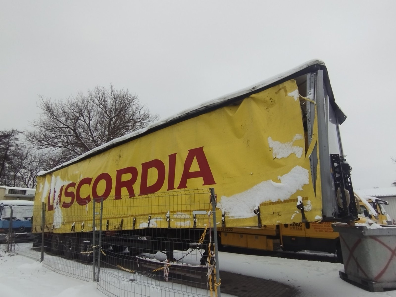 KOGEL - Тентованный полуприцеп: фото 1 KOGEL - Тентованный полуприцеп: фото 1