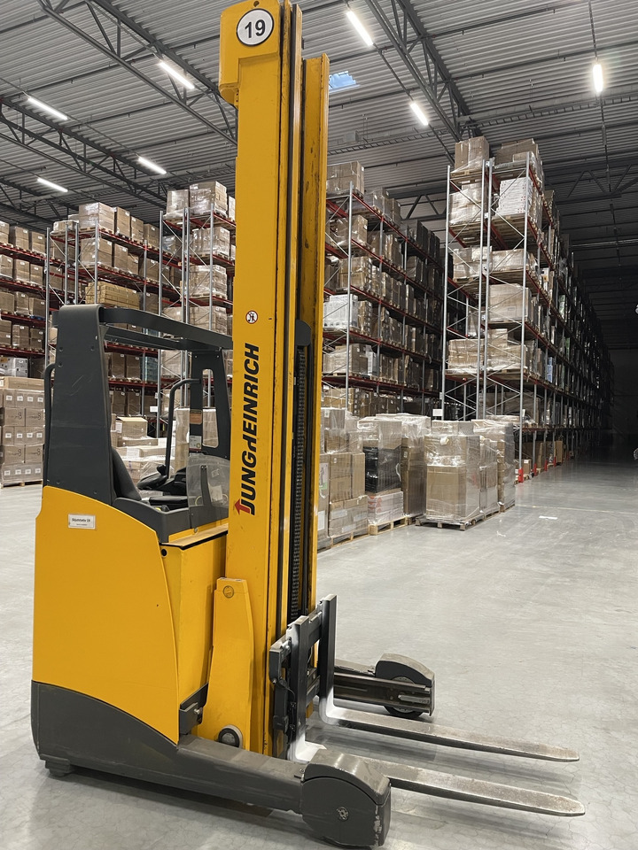 JUNGHEINRICH ETV214 - Ричтрак: фото 1 JUNGHEINRICH ETV214 - Ричтрак: фото 1