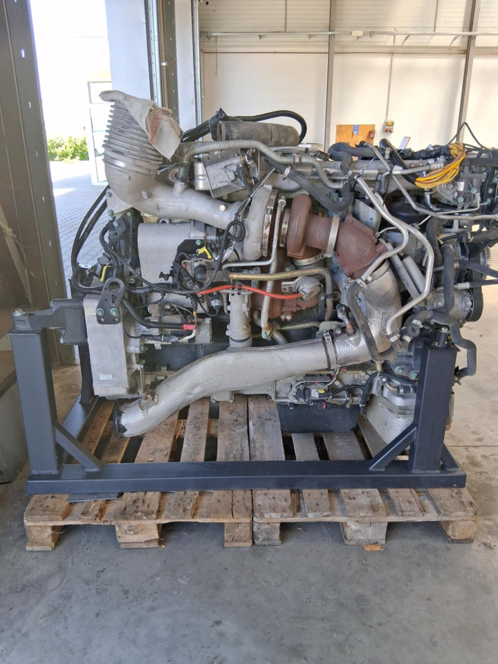 MAN TGS - Двигатель: фото 2 MAN TGS - Двигатель: фото 2