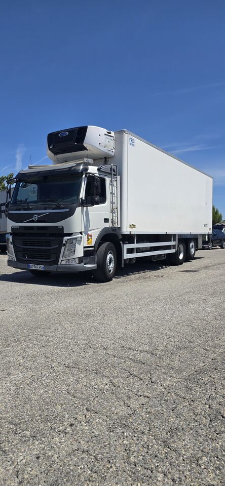 VOLVO FM 410 CV - Рефрижератор, Автоманипулятор: фото 1 VOLVO FM 410 CV - Рефрижератор, Автоманипулятор: фото 1