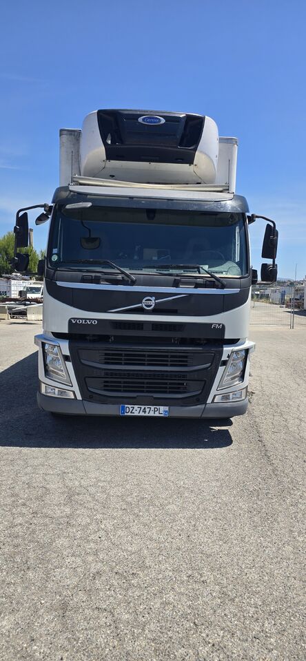 VOLVO FM 410 CV - Рефрижератор, Автоманипулятор: фото 2 VOLVO FM 410 CV - Рефрижератор, Автоманипулятор: фото 2