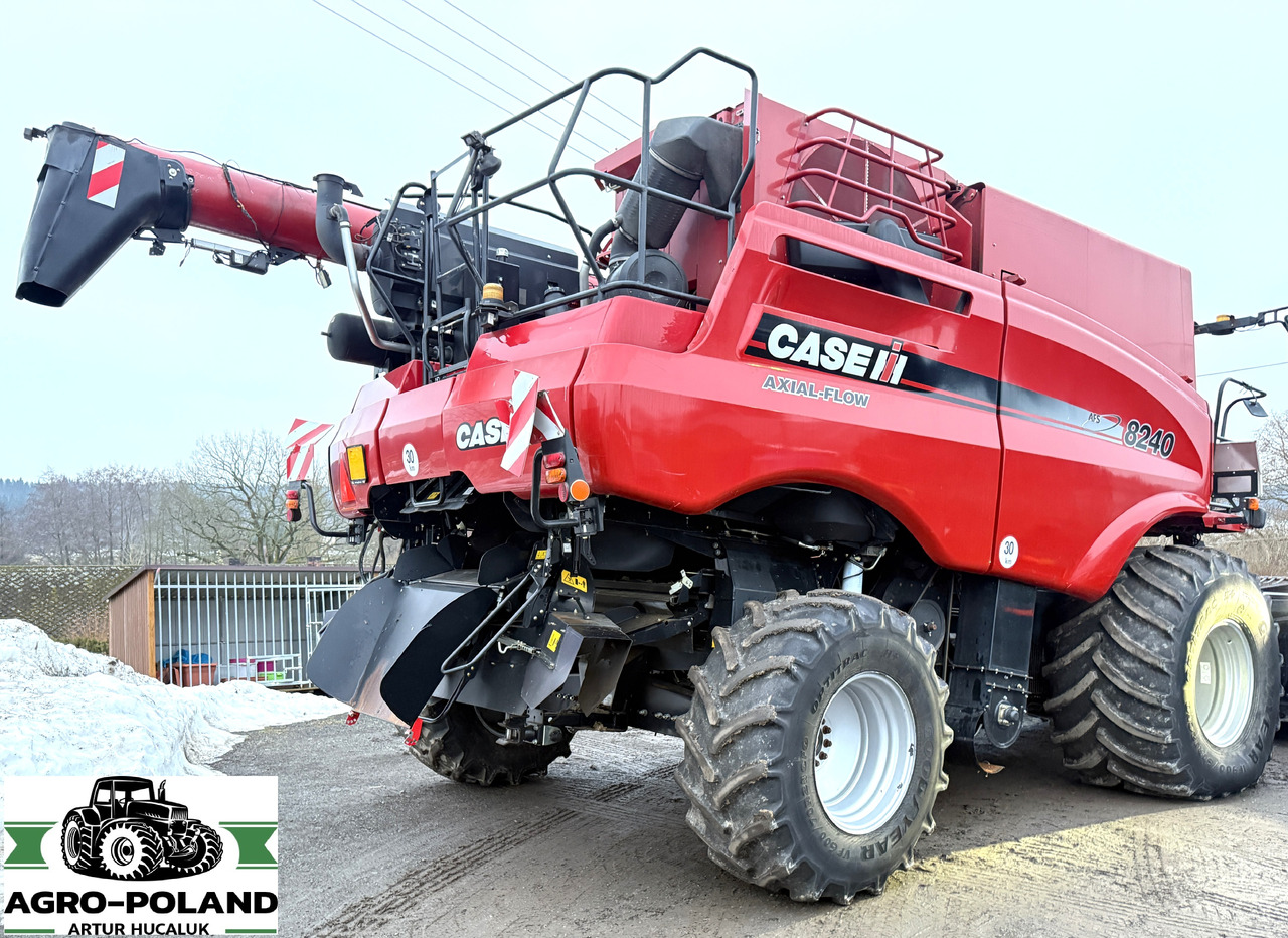 CASE IH 8240 AFS - 2018 ROK - 1829 H - GPS - AUTOPILOT - Зерноуборочный комбайн: фото 2 CASE IH 8240 AFS - 2018 ROK - 1829 H - GPS - AUTOPILOT - Зерноуборочный комбайн: фото 2