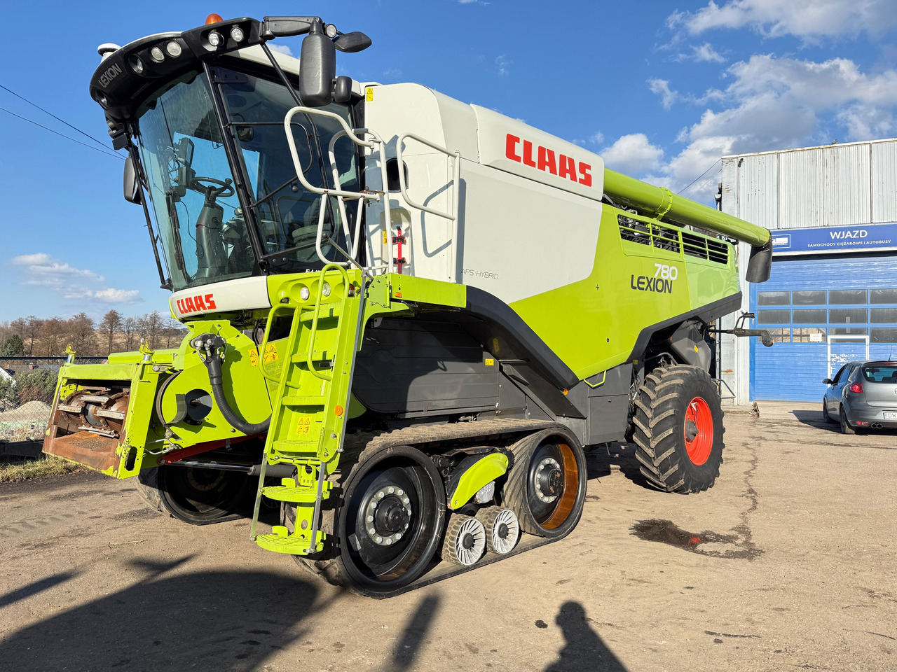 CLAAS LEXION 780 TT - 2014 ROK + MACDON FD 135 - 2021 ROK - Зерноуборочный комбайн: фото 1 CLAAS LEXION 780 TT - 2014 ROK + MACDON FD 135 - 2021 ROK - Зерноуборочный комбайн: фото 1