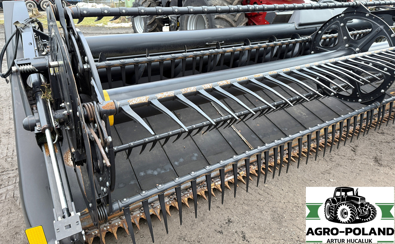 MACDON FD 135 FLEXDRAPER - 2018 ROK - 10,7 M - ADAPTACJA CASE - Жатка зерновая: фото 5 MACDON FD 135 FLEXDRAPER - 2018 ROK - 10,7 M - ADAPTACJA CASE - Жатка зерновая: фото 5