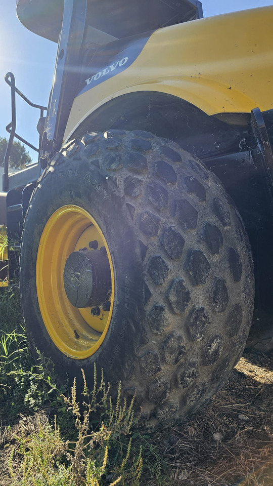 Компактор VOLVO SD100D: фото 10 Компактор VOLVO SD100D: фото 10