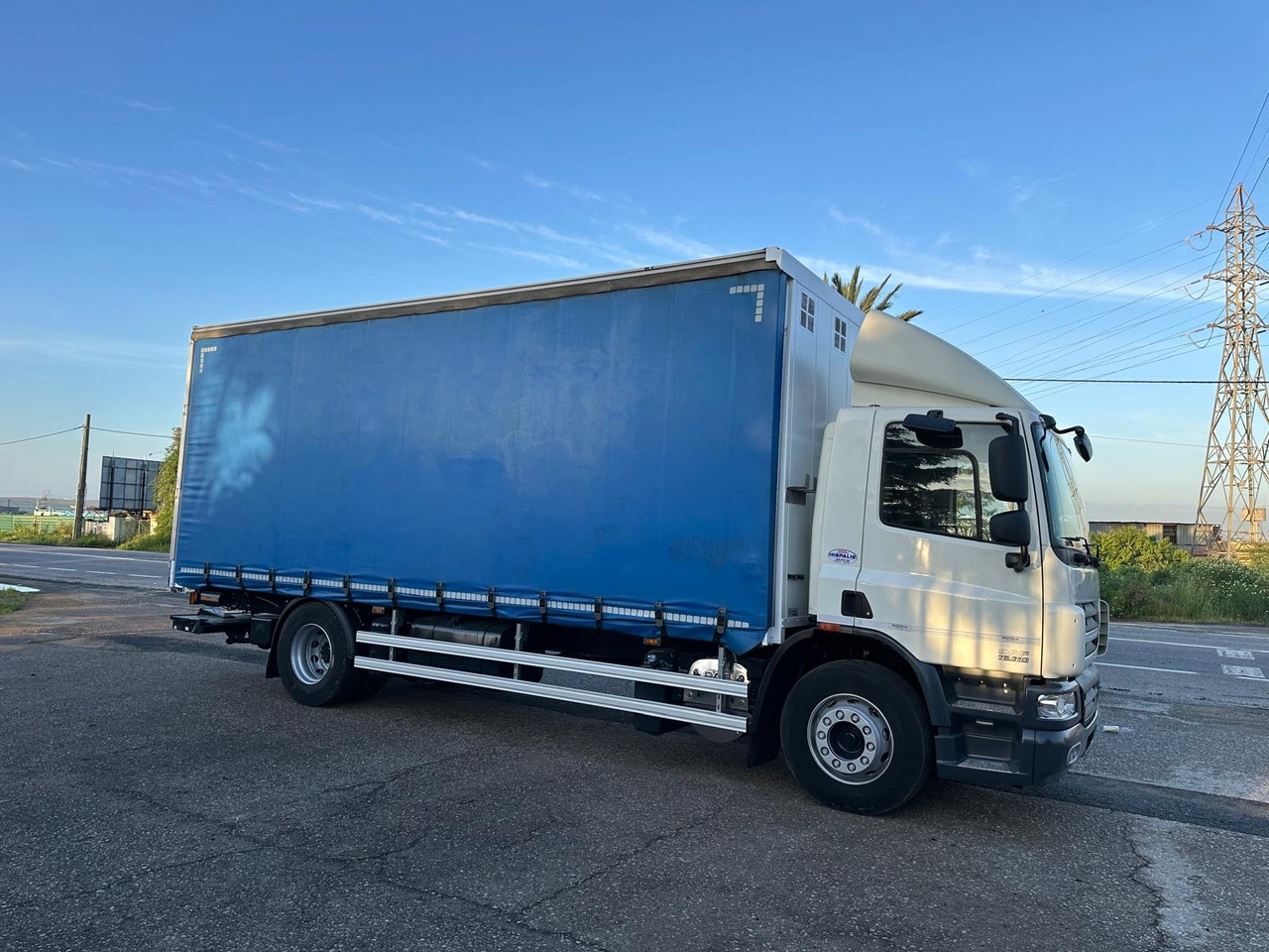 Тентованный грузовик DAF CF 75.310: фото 6